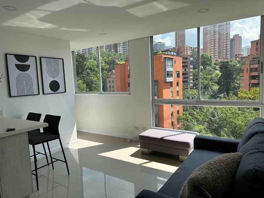 Lujoso Apto En El Poblado-Panoramica De La Ciudad! 1305 Medellín 0*,  Colombia